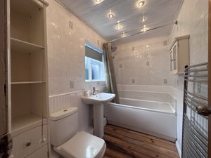 Photo 1- click for photo gallery